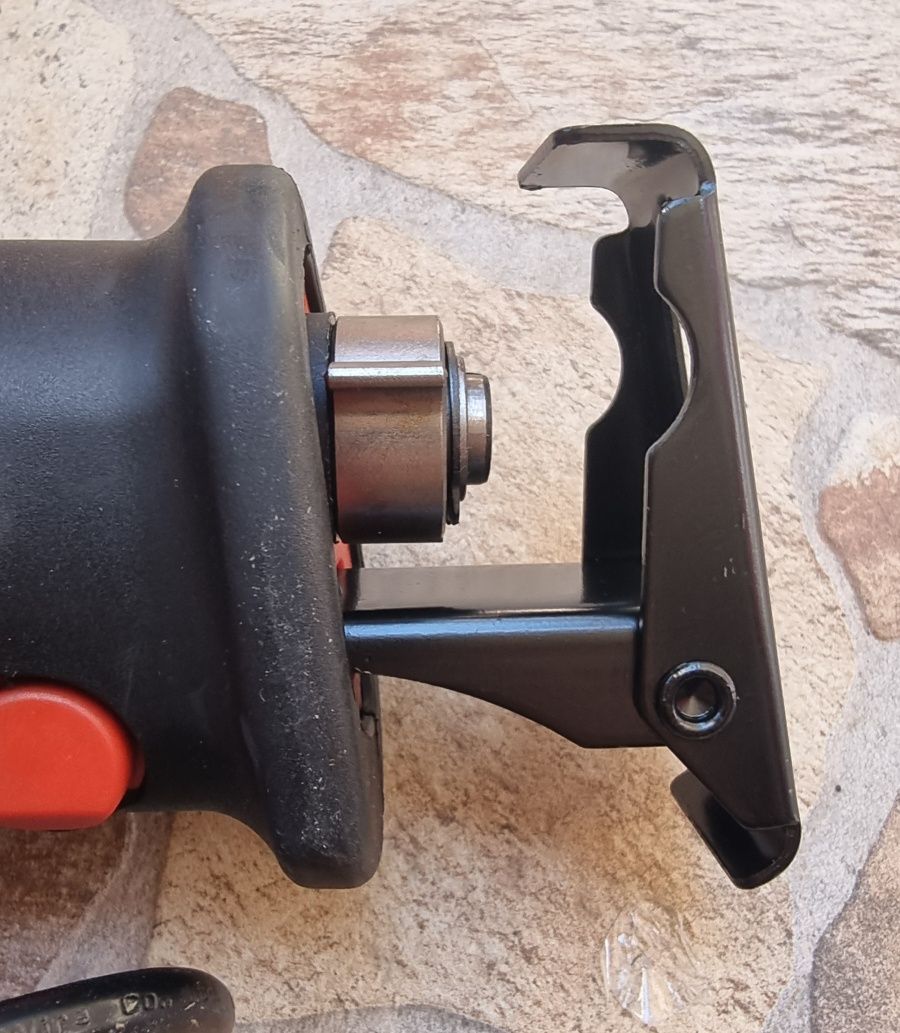 Саблен трион Einhell 750w