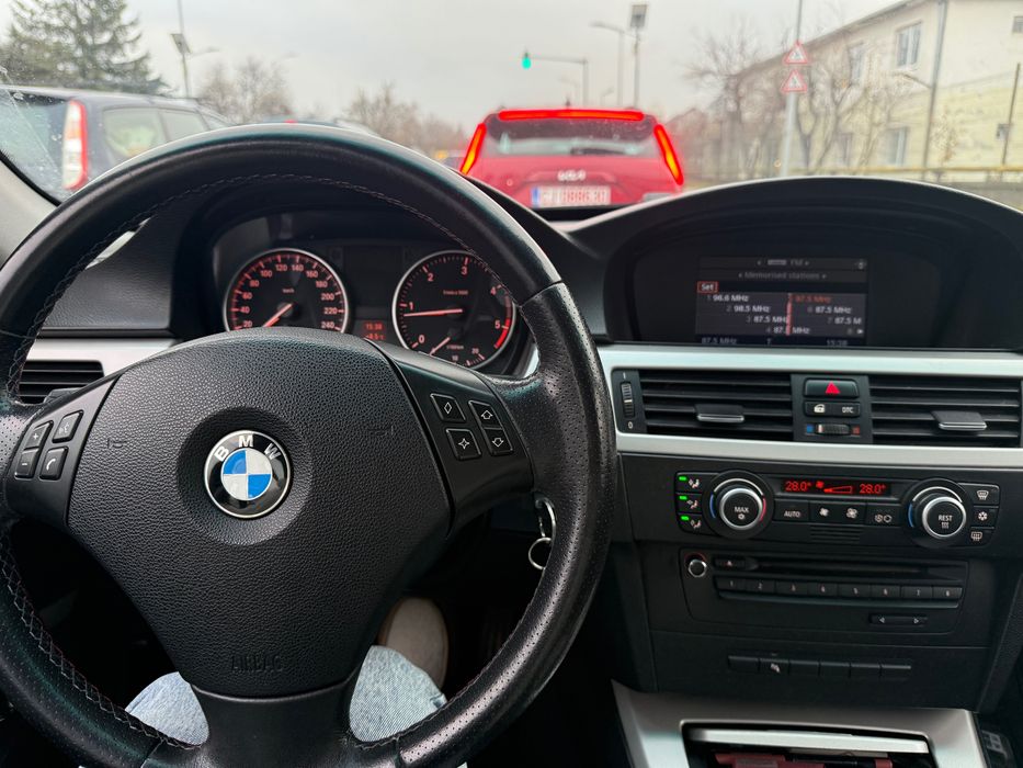 Vând bmw seria 3