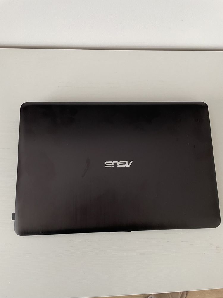 Laptop Asus x540s cu SSD