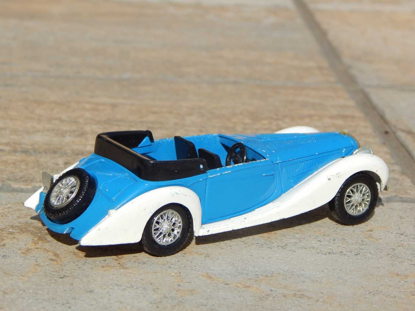 Macheta auto epoca Delahaye 135M 1939 Solido 1:43 cu lipsuri