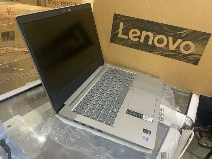 Lenova Ideapad 3 Noutbook holati ideal
