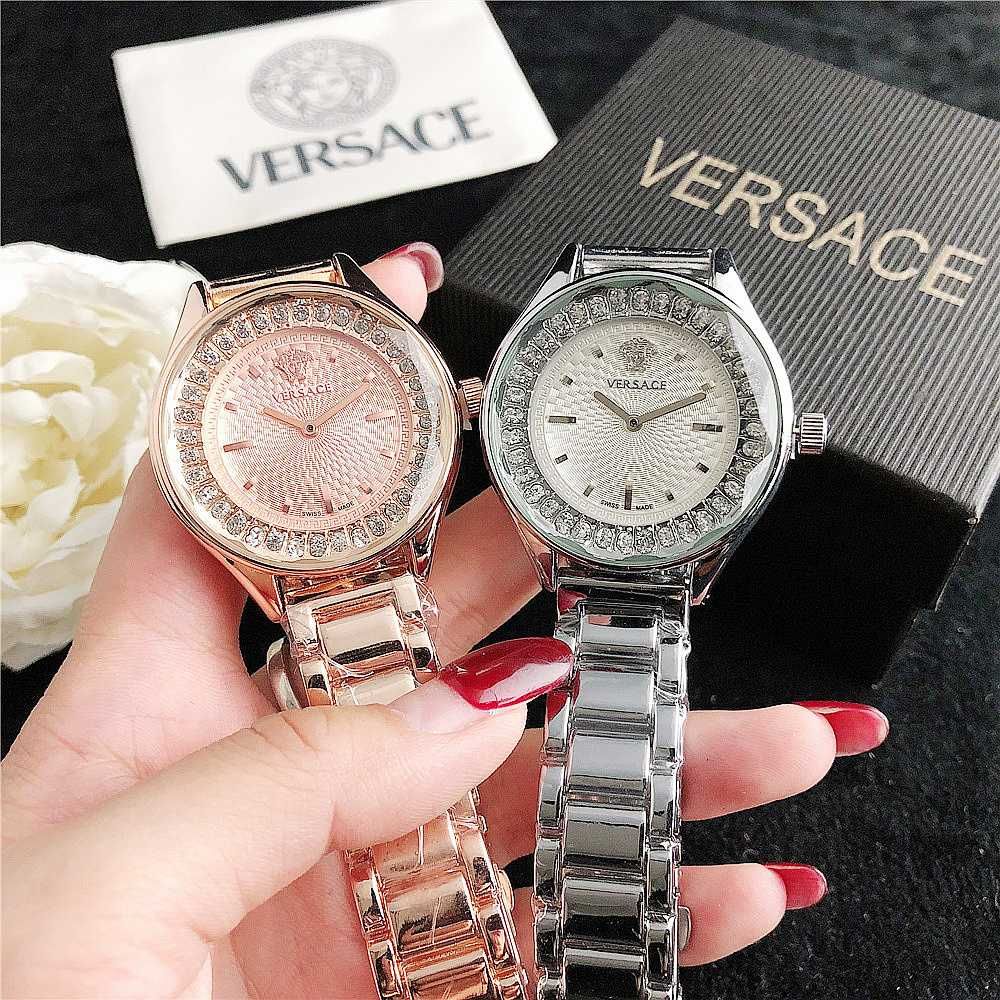 Стилен дамски ръчен часовник Версаче Versace