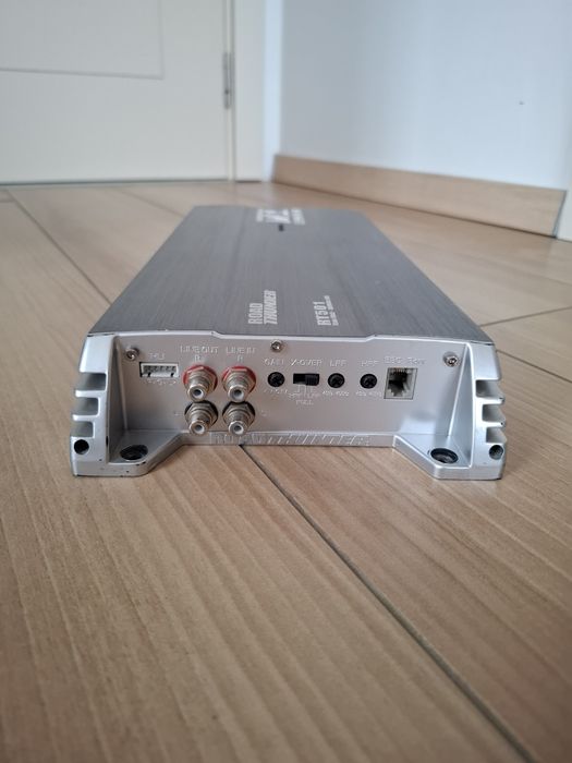 MTX Roadtunder RT501 усилвател