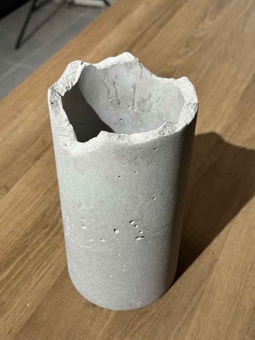 Светильники, столы, раковины и декор из бетона на заказ