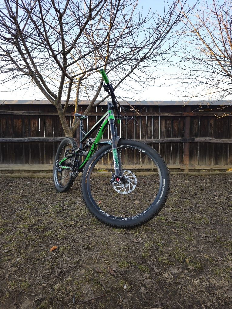 YT Industries Capra comp 2 Full suspension !!Urgent!!