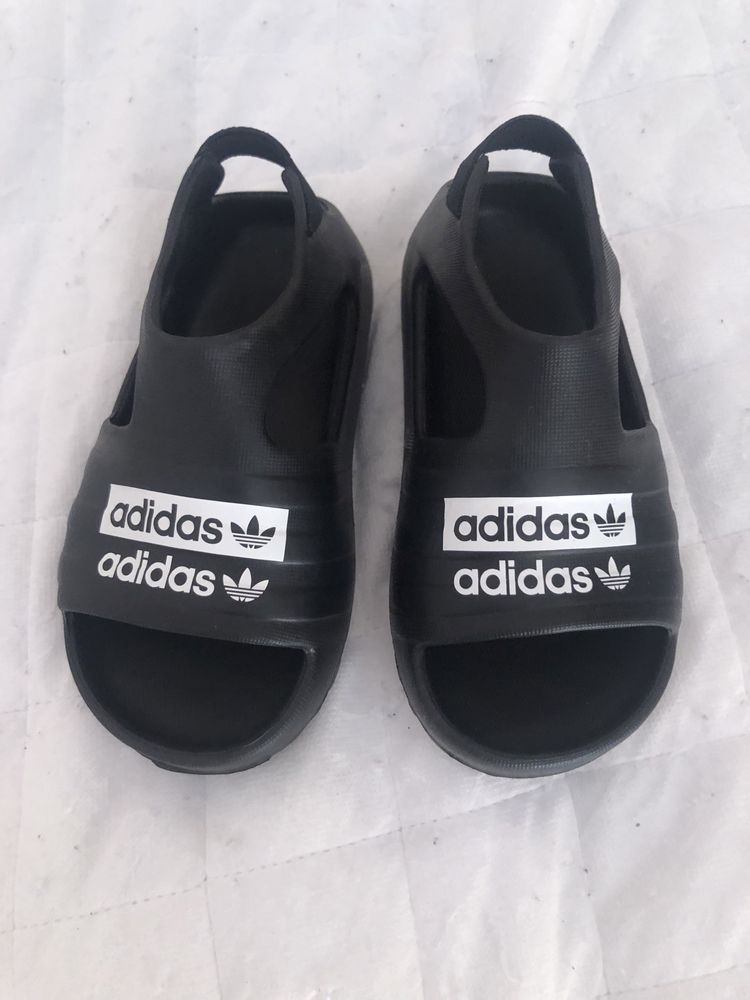 сандали adidas