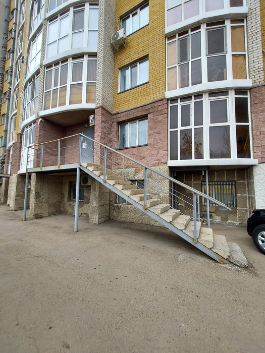 Коммерческое помещение 160 кв м