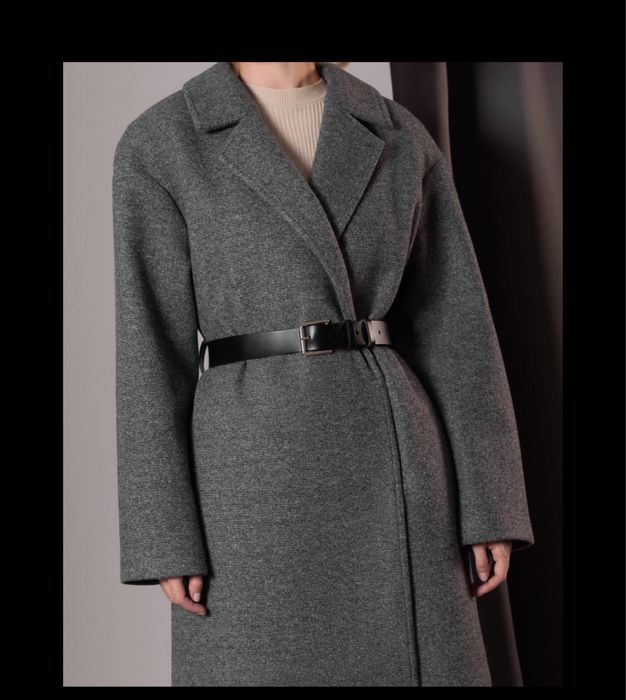 Серое пальто Lichi