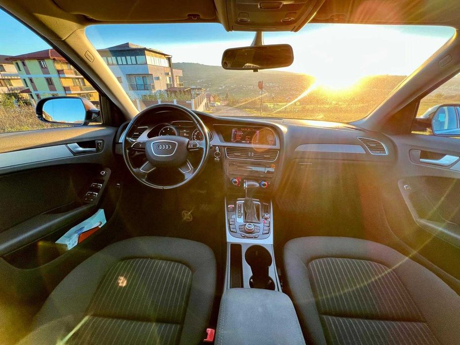 AUDI A4 Automata/Navi/LED / Senzori/ Jante/ Scaune Incalzite
