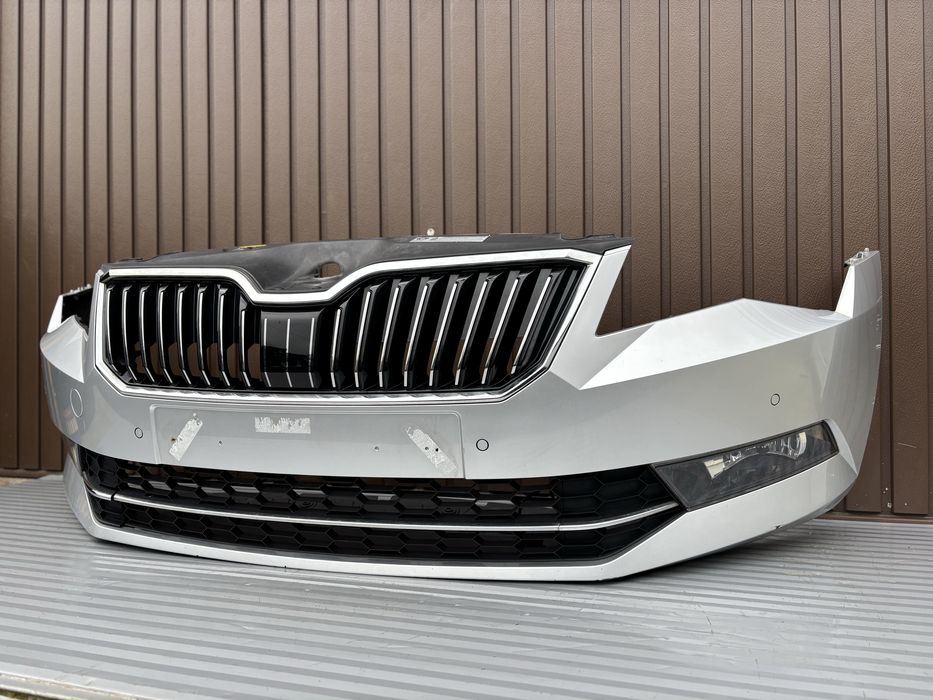 Bara fata Skoda Superb 3 cu 4 senzori cod de culoare LA7W 2015-2020