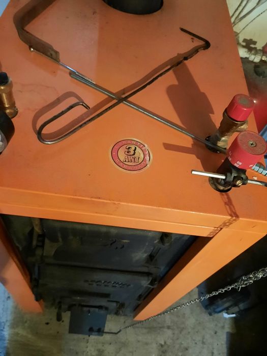 De vanzare Centrala si caruta