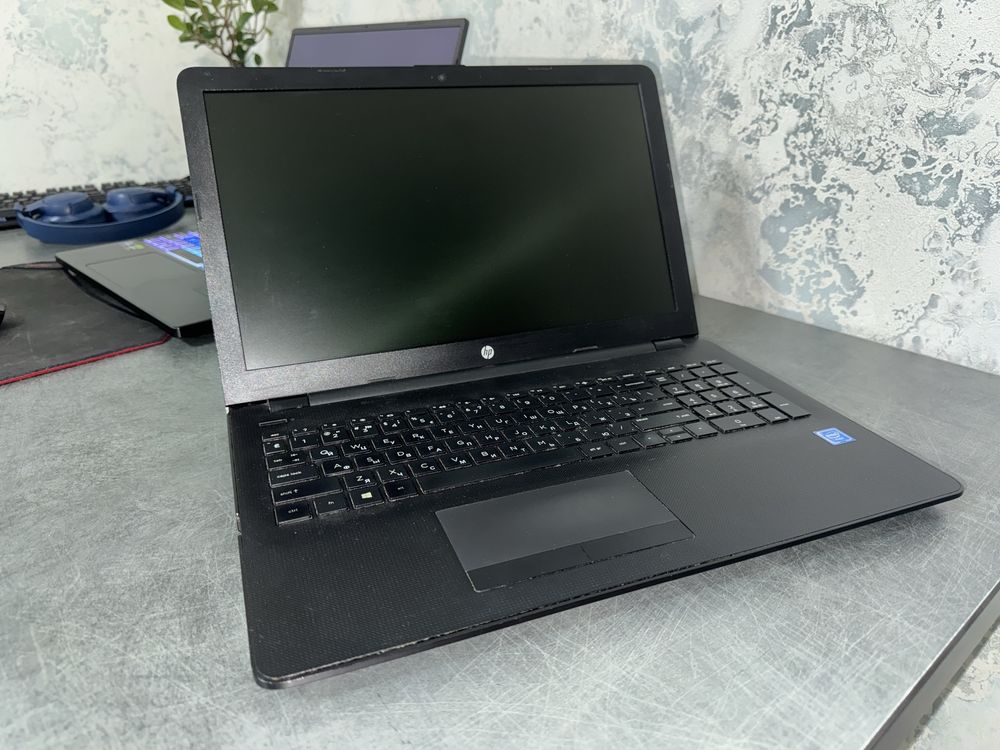 Ноутбук от HP с коробкой