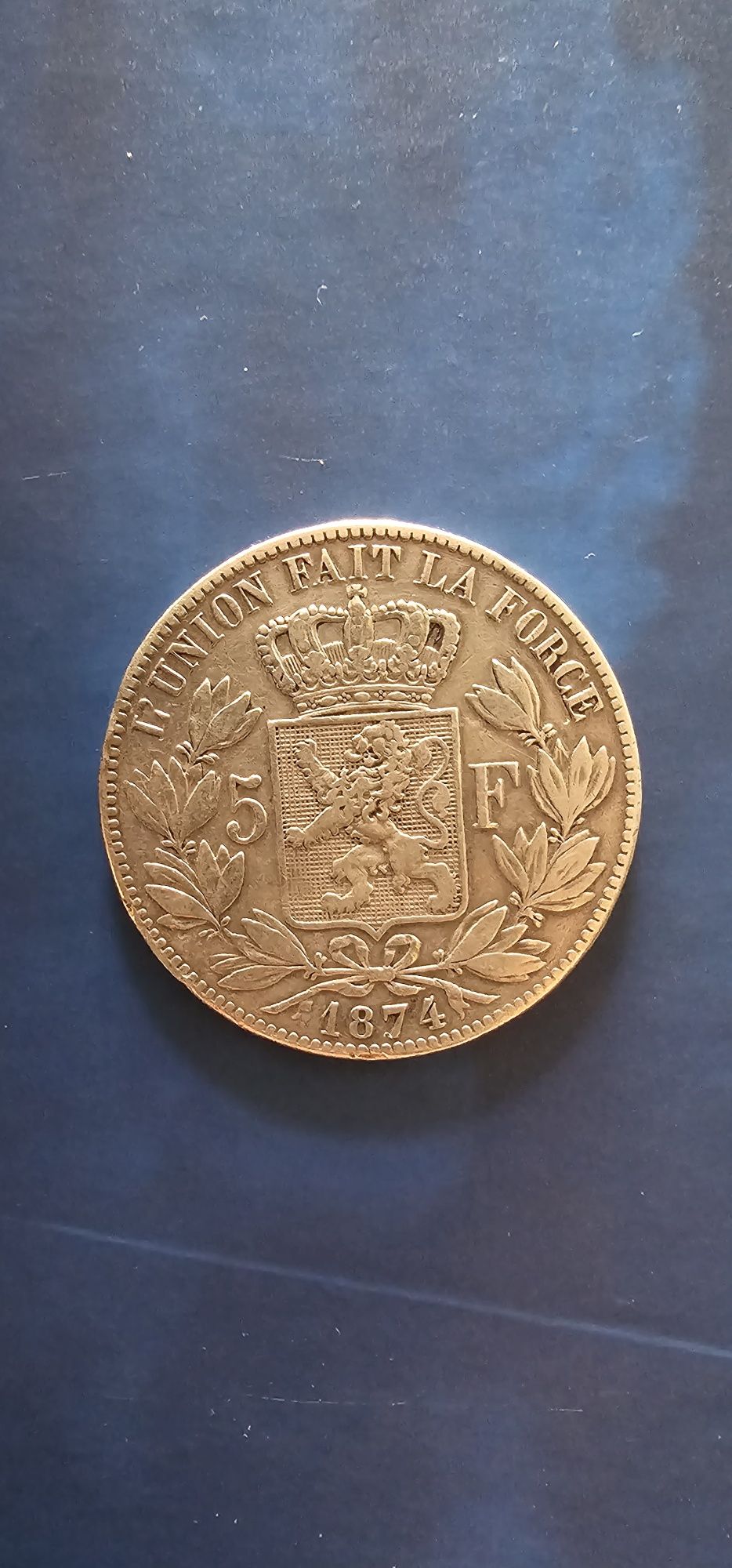 Vand moneda argint de 5 Franci in stare foarte buna!