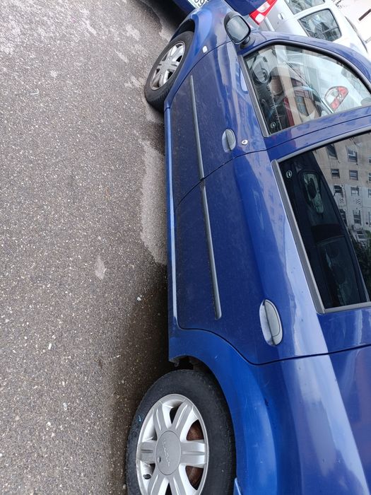 Vând Logan 1.6 stricat