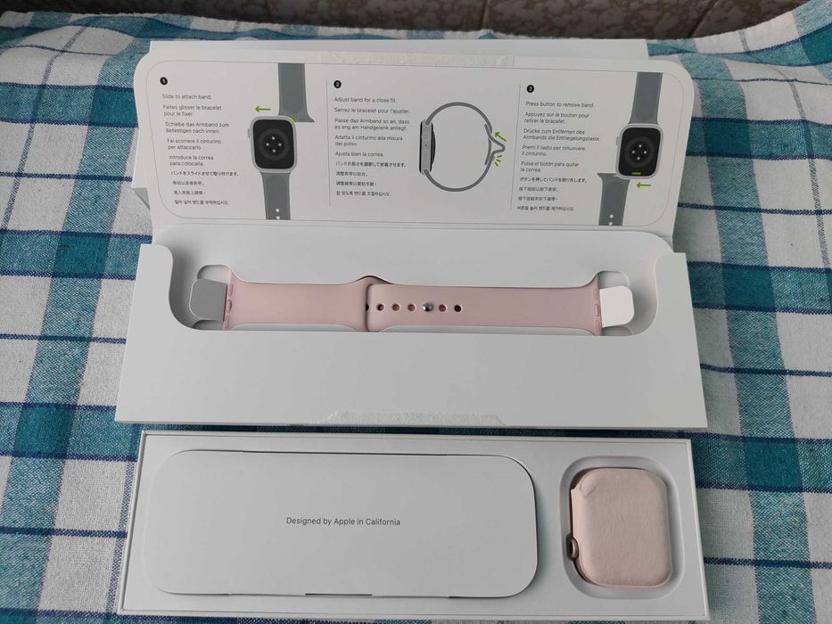 Изключително запазен Apple Watch Series 9 45мм Pink GPS с 95% батерия