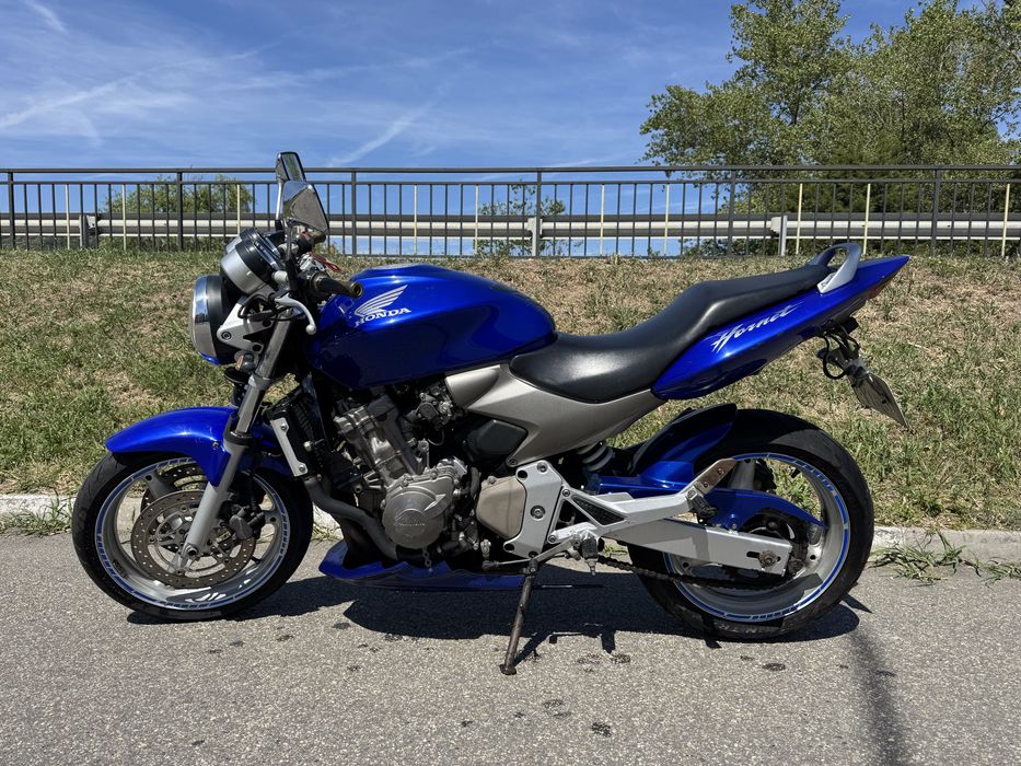 Motocicleta Honda Hornet pc36 2003 - 600 cm