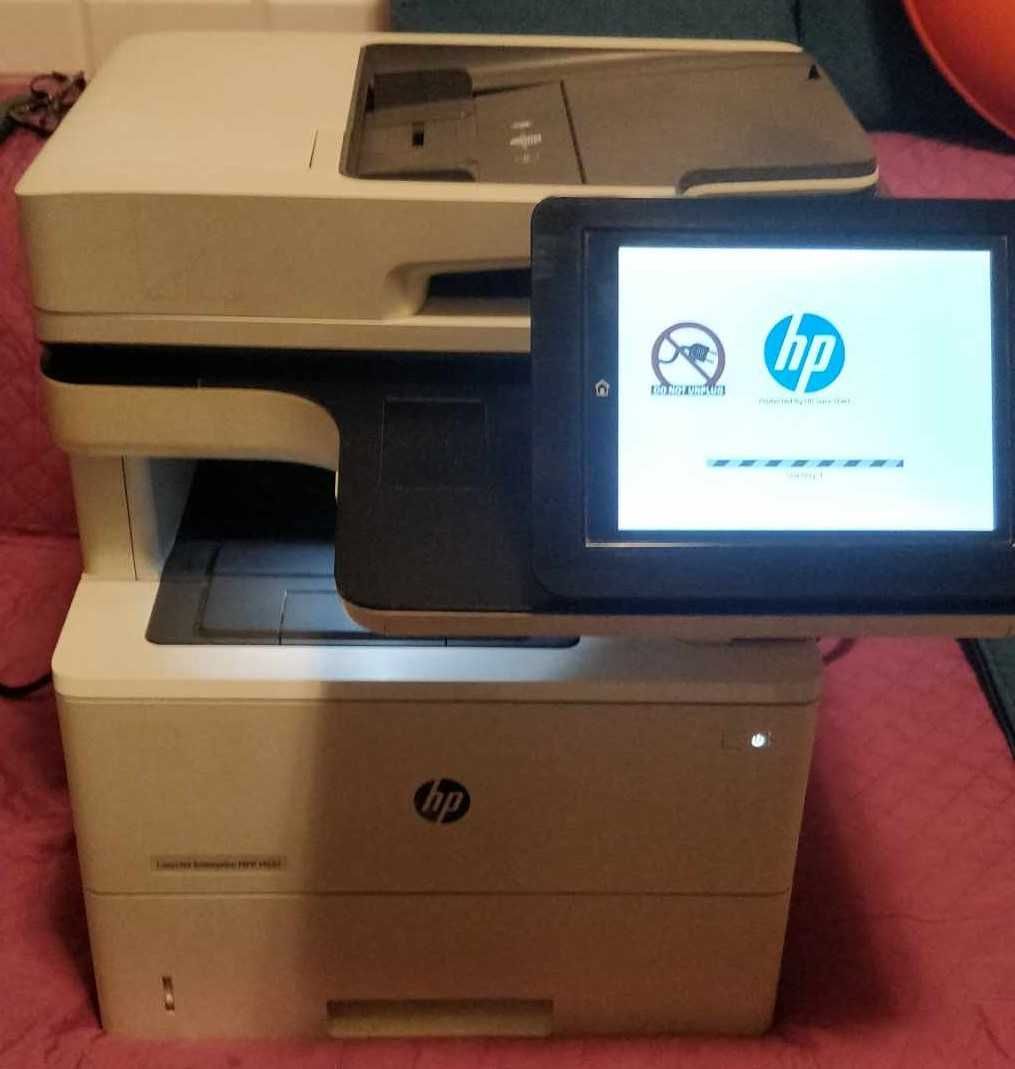 Multifunctional HP LJ MFP M527