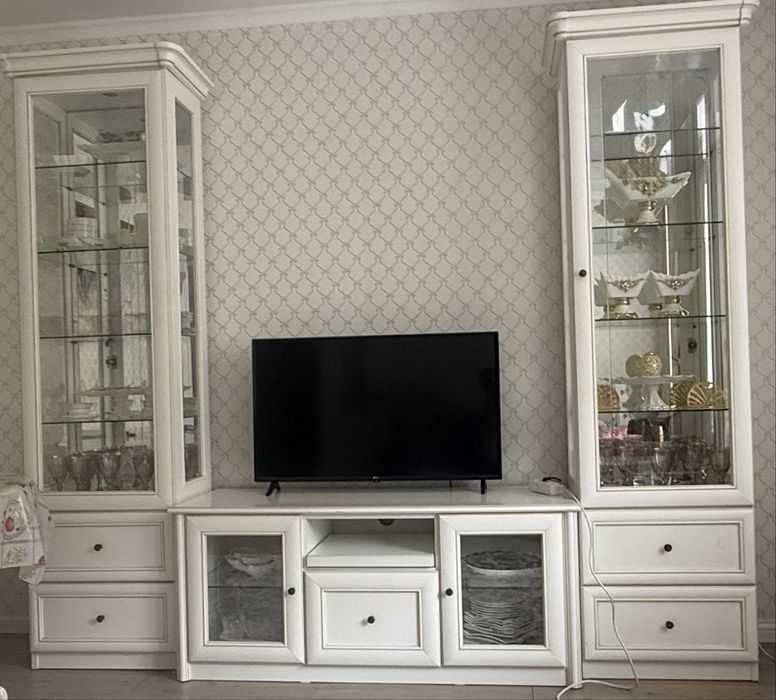 продам горка стенку для гостинной комнаты