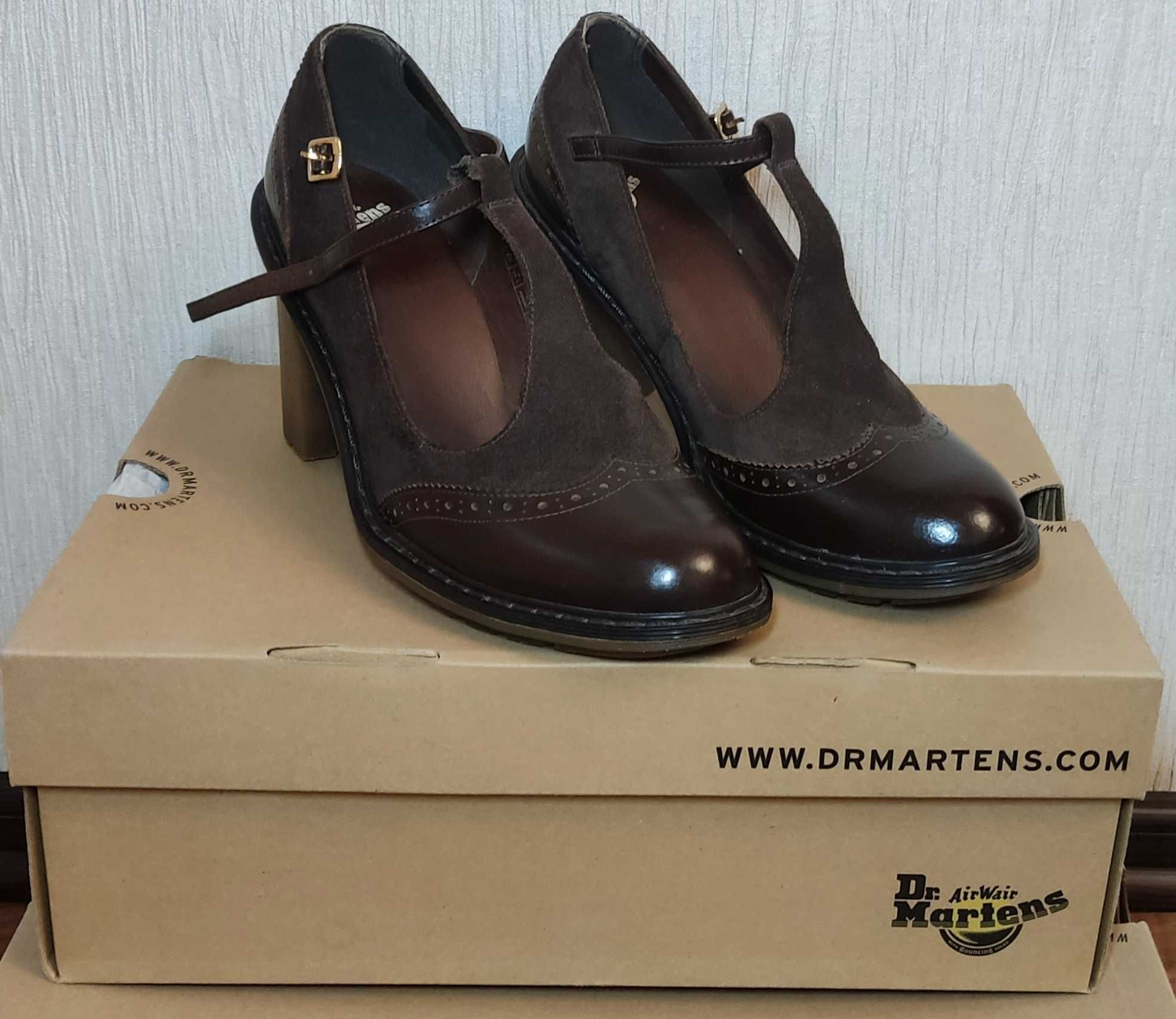 Dr. Martens темно коричневые туфли на каблуке