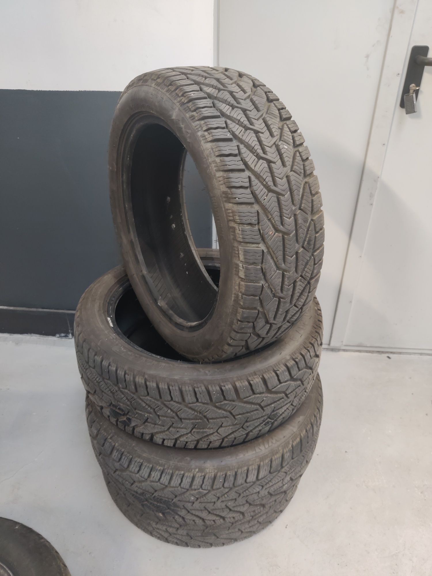 Anvelope Tigar 205/50 R17 Iarnă