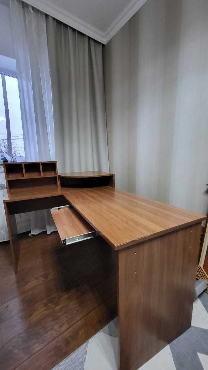 Продам кровать с матрасом в отличном состоянии