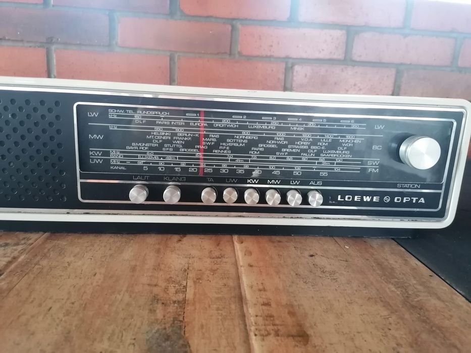 Radio retro Loewe Opta