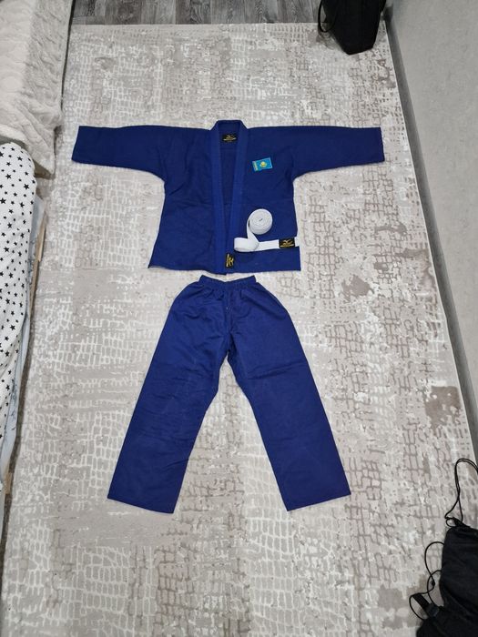 Кимоно дзюдо продам срочно новый