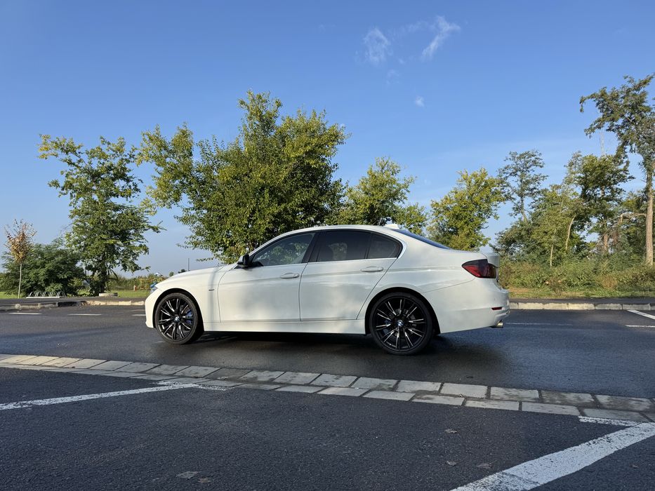 BMW 320d F30 Österreich-Paket Luxury Line