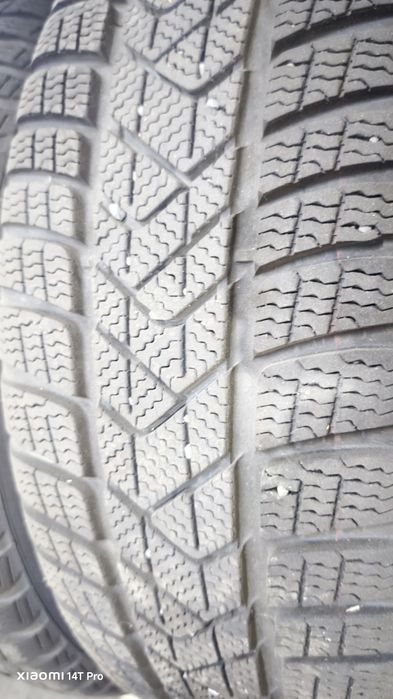 Roti Mercedes iarnă 225.55.17 Pirelli  dot2023