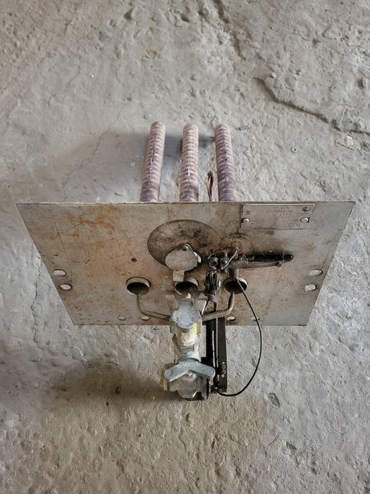 Продам газовую горелку 16квт бу в хорошем состоянии цена 17000т.