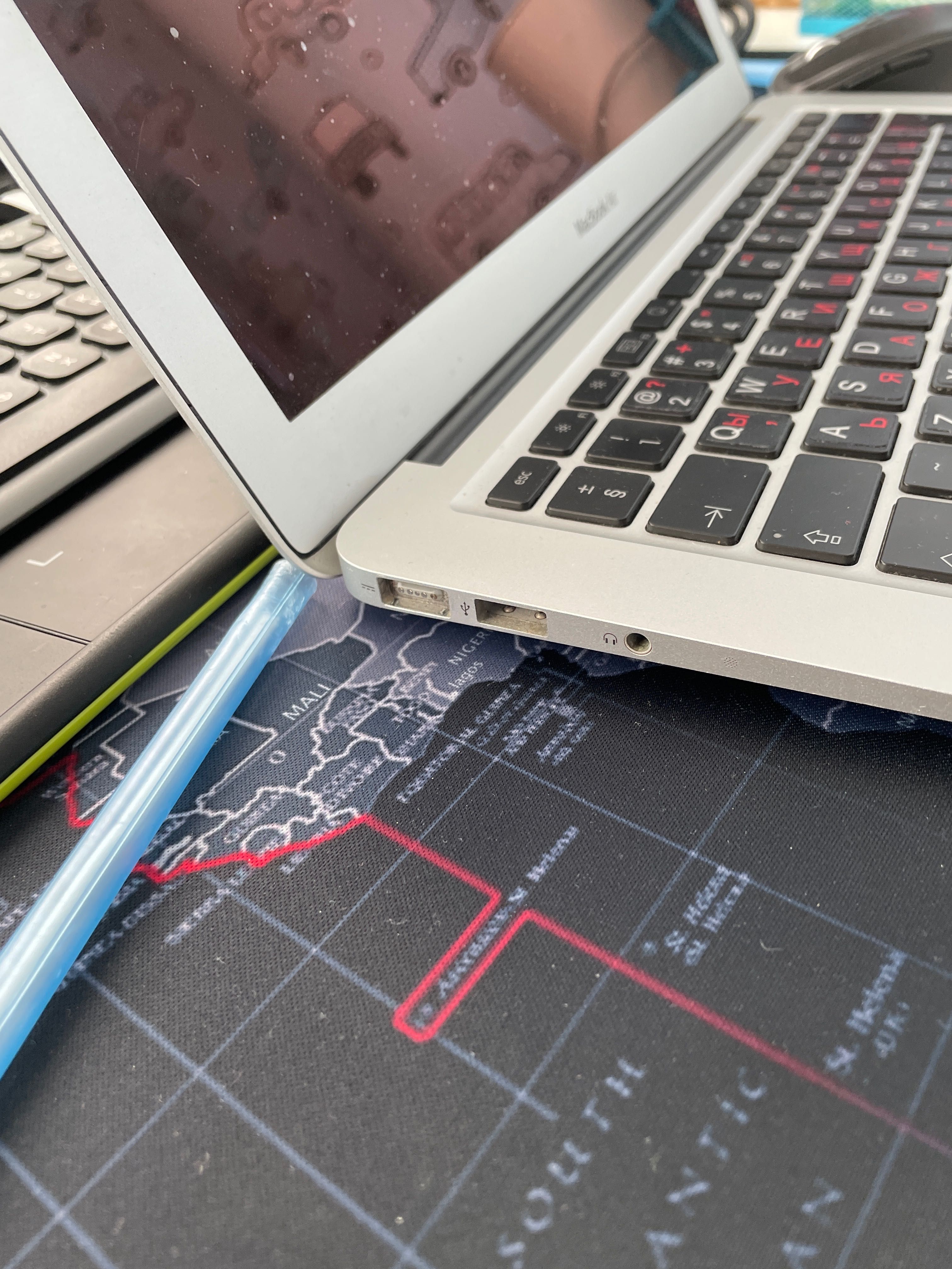 MacBook Air 13 отлично