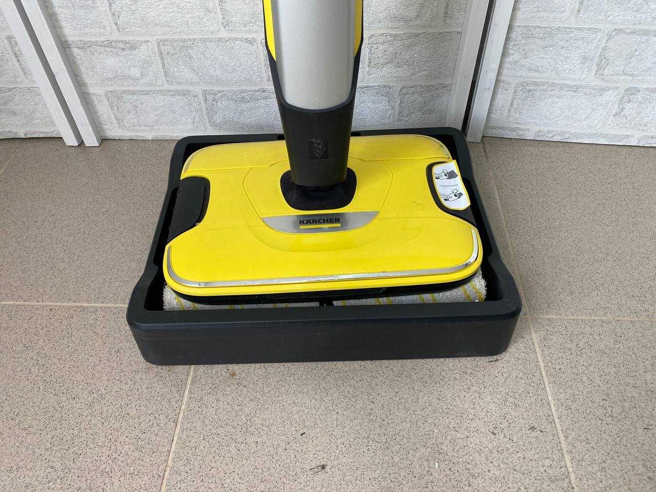 Електрически моп Karcher FC 7 Cordless Подочистачка 2 резервоара 25.5V