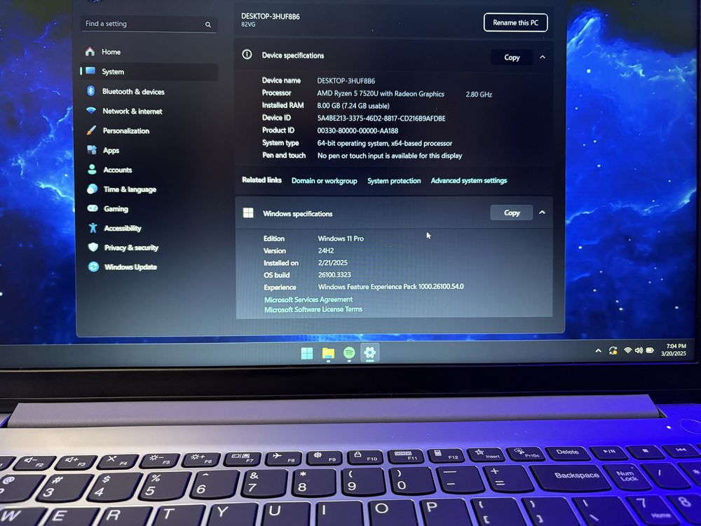 Vand laptop Lenovo Ideapad 1 ryzen 5 7250u cu garantie si accesorii