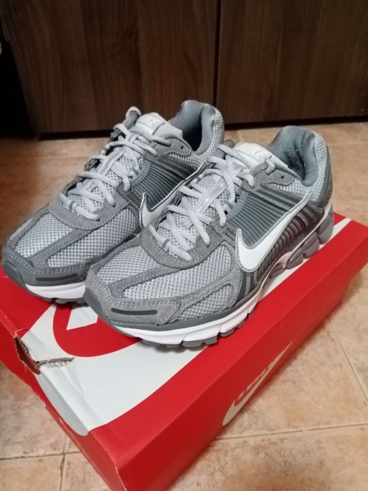 Nike Zoom Vomero 5