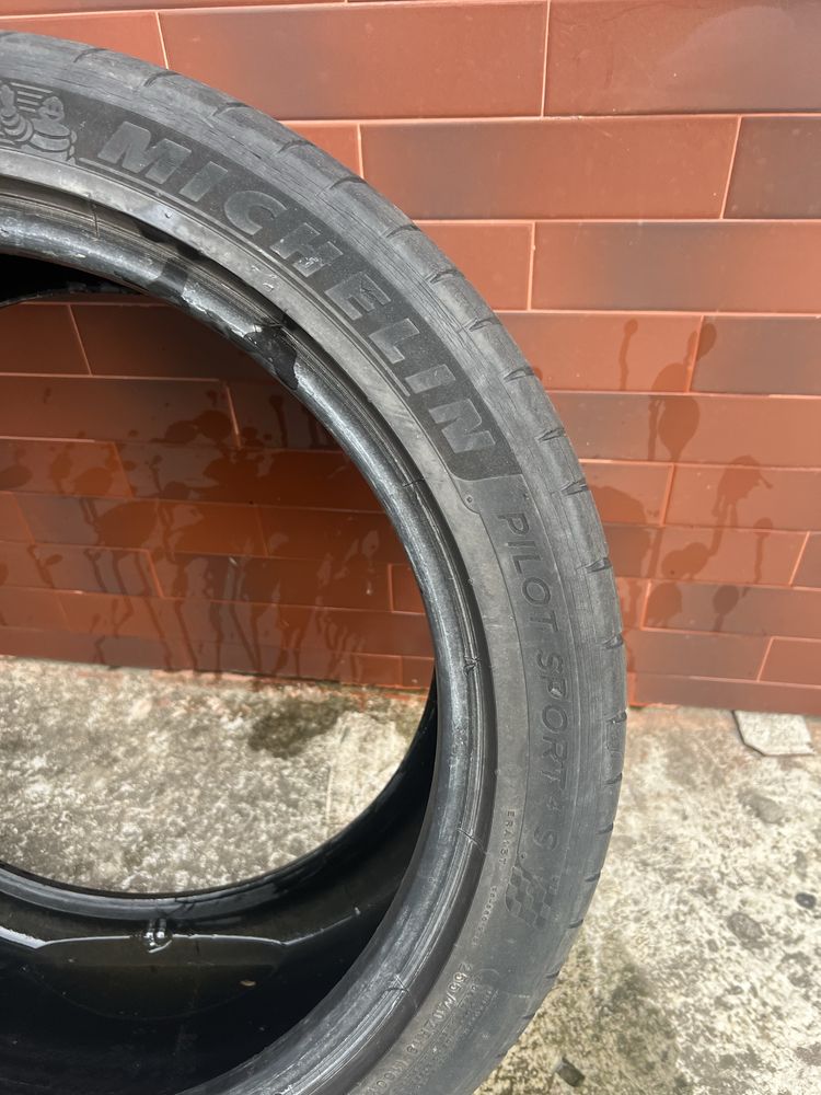 255 40 19 michelin ps4 o bucata
