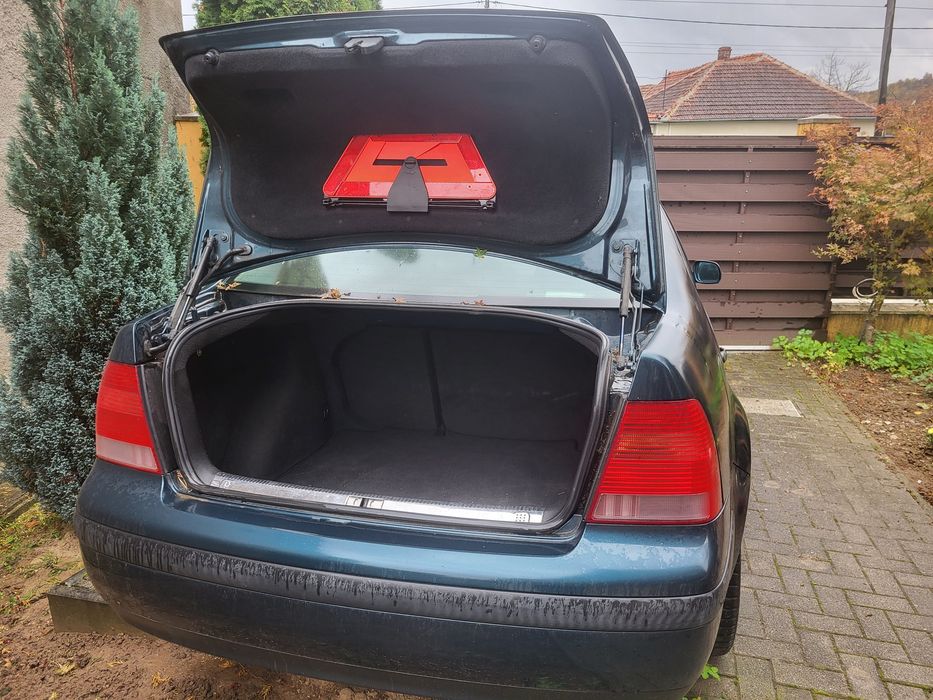 Volkswagen Bora 2002 1.6 benzinar