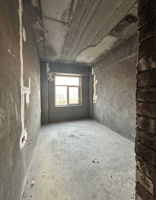 4-х комнатная в ЖК «Poytaxt» коробка -проведена электрика   ID: 4277