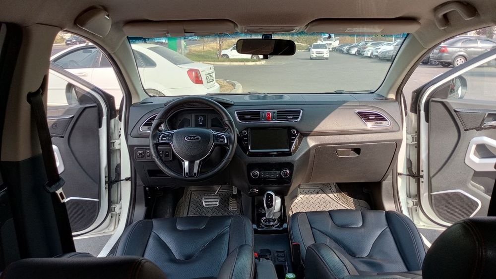 Электромобиль JAC iev 7 S запас хода 350 тали