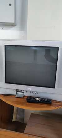 Телевизор с дистанционно плосък 21 инча