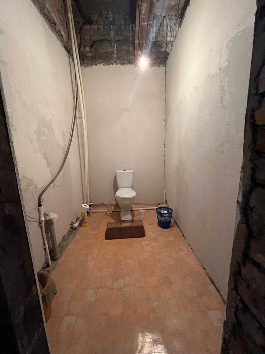 ДОМ в центре города в р-не Центр. офиса Народного Банка""