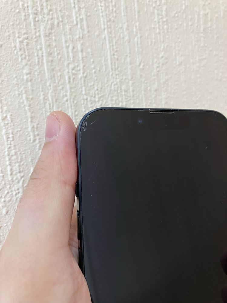 iPhone 14 128gb в черном цвете. Б/у