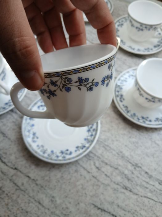 Set cafea 12 piese din portelan plus suport pastrare, toate fiind noi