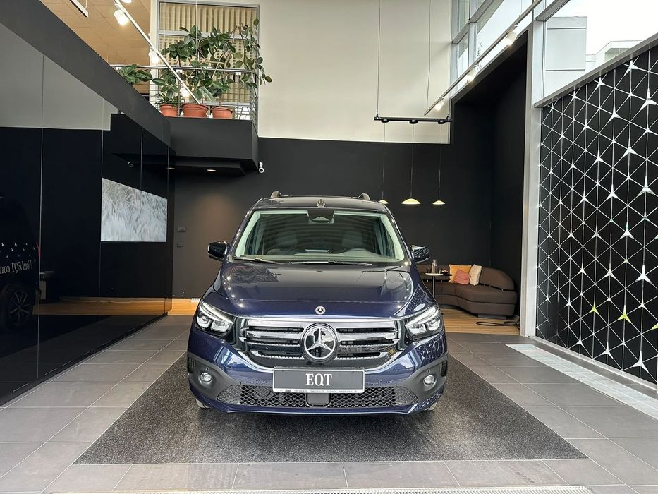 Mercedes-Benz EQT Mercedes-Benz EQT 200 - Autoturism rulat demonstrativ