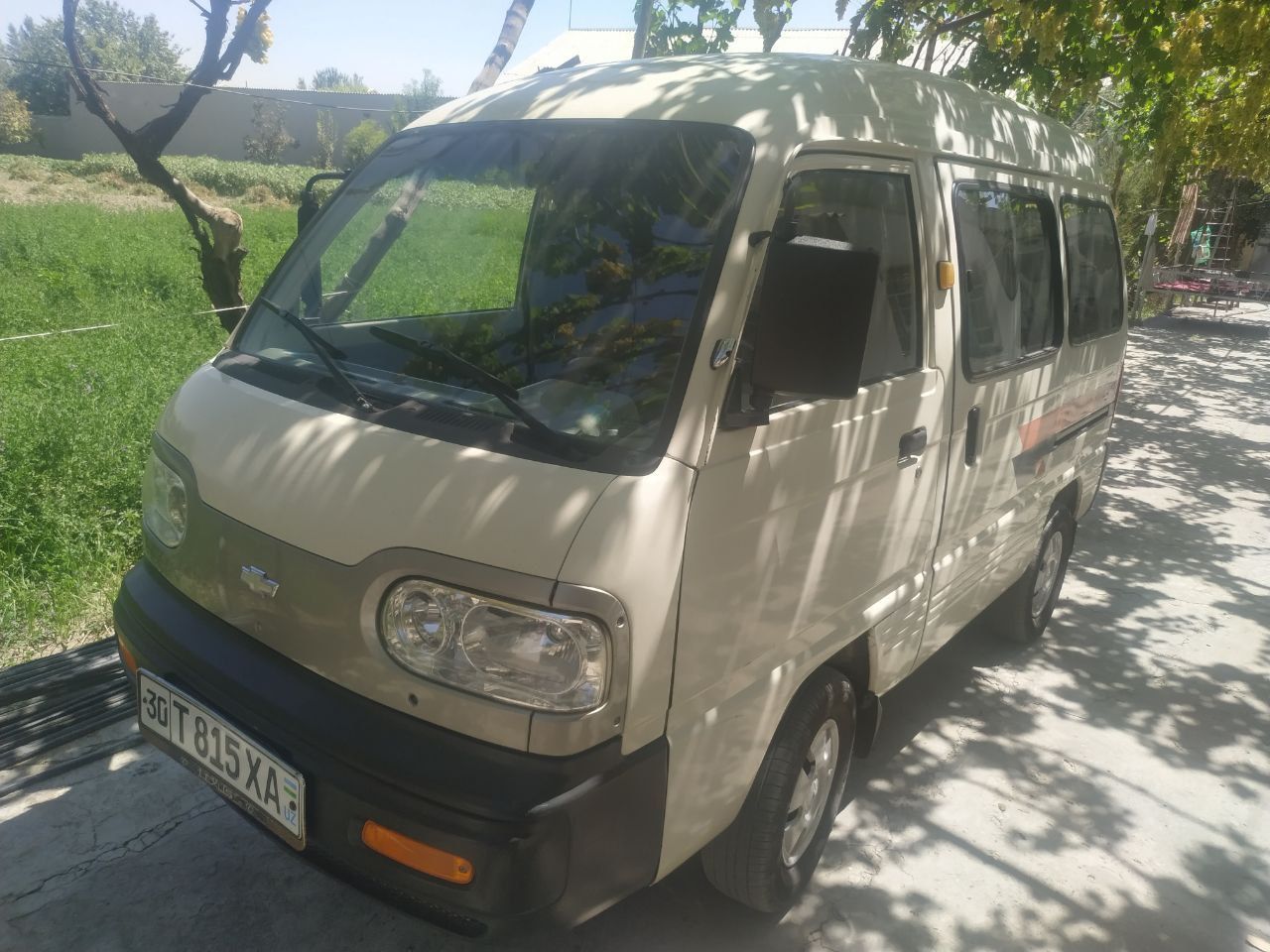 Srochni sotladi yurib turgan damas