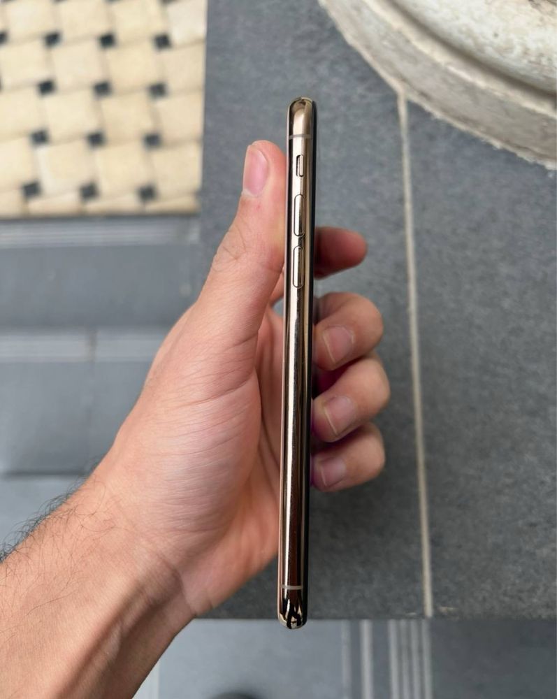 Iphone Xs gold 64 gb