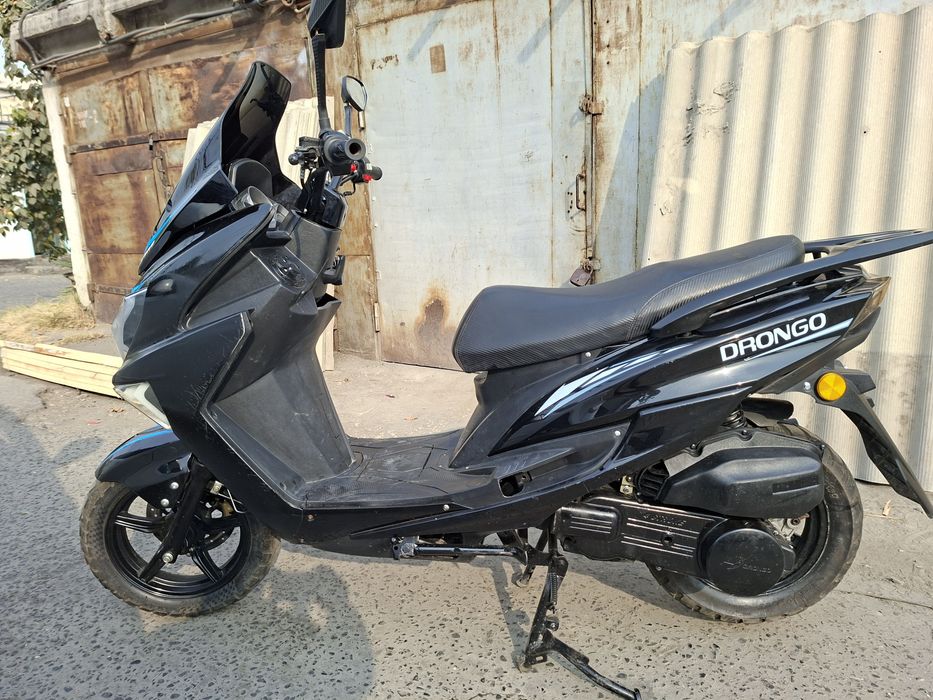 150 kuboviy skuter sotiladi yuriwlari zor ayibi yoq