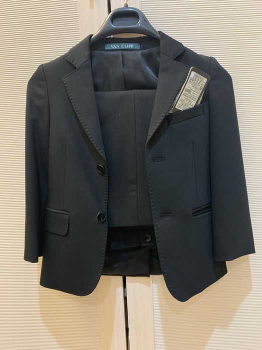 Костюм новый 122