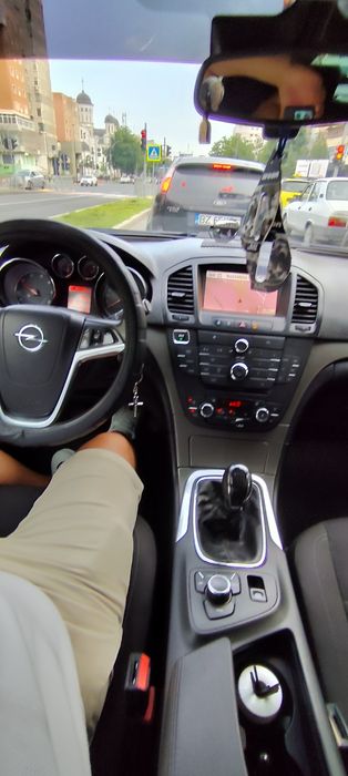 Vând Opel Insignia Euro 5 sau Schimb cu Hibrid