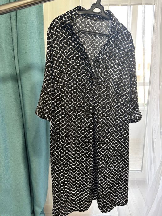 Продаю платье 52 размера