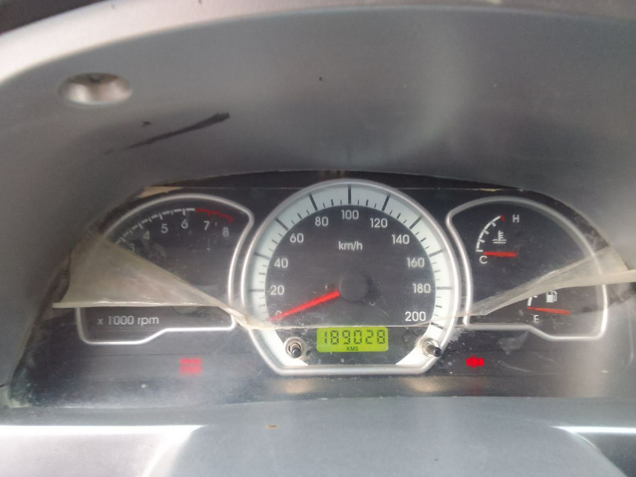 Nexia 2  ,DOHC 1.6 Pozitsiya 4,,2014 rangi delfin,holati yaxshi